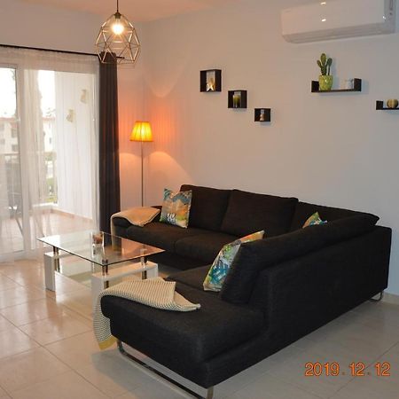 Luxury Apartment Paphos Ngoại thất bức ảnh