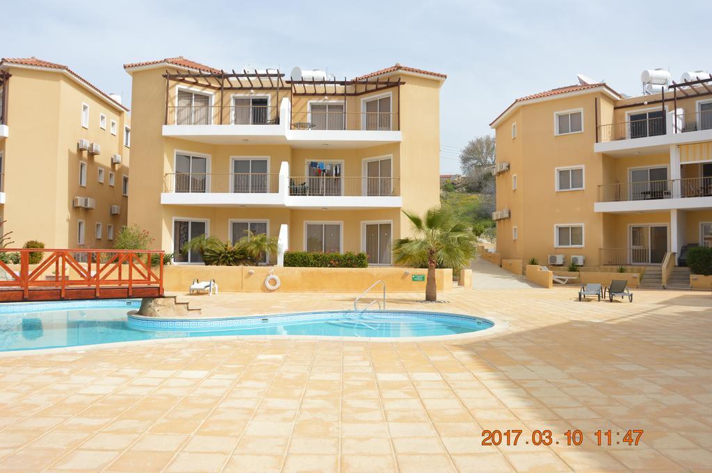 Luxury Apartment Paphos Ngoại thất bức ảnh