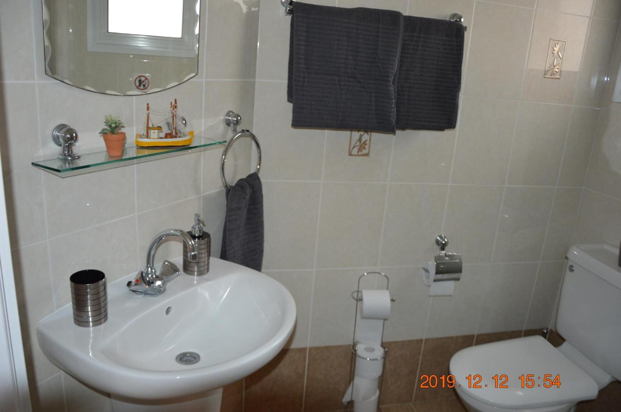 Luxury Apartment Paphos Ngoại thất bức ảnh