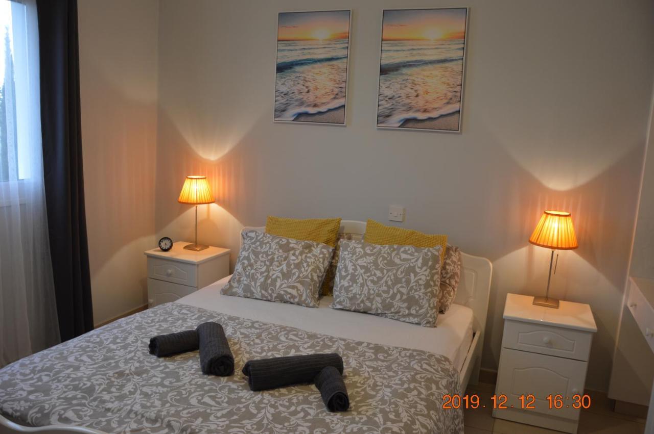 Luxury Apartment Paphos Ngoại thất bức ảnh