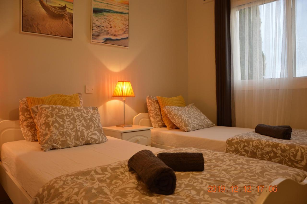 Luxury Apartment Paphos Ngoại thất bức ảnh